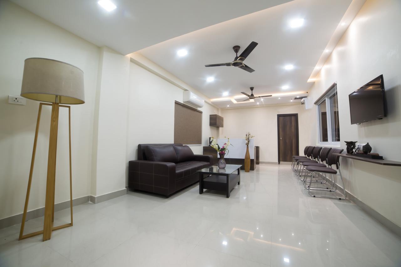 Our Nest Banjara Hotel ไฮเดอราบัด ภายนอก รูปภาพ